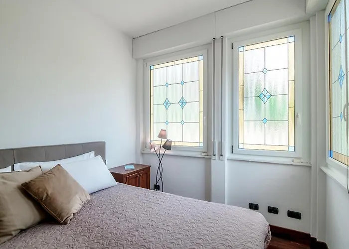 Now - By My In * Como