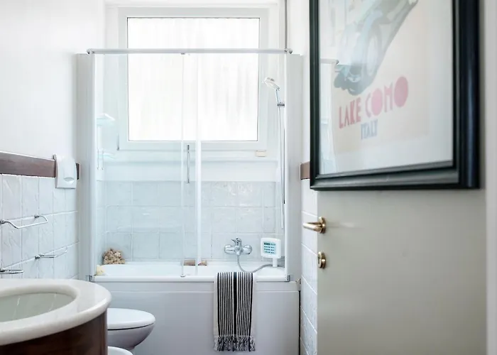 アパート Now - By My In コモ